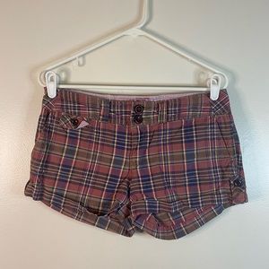 American Eagle plaid shorts with pockets size 6